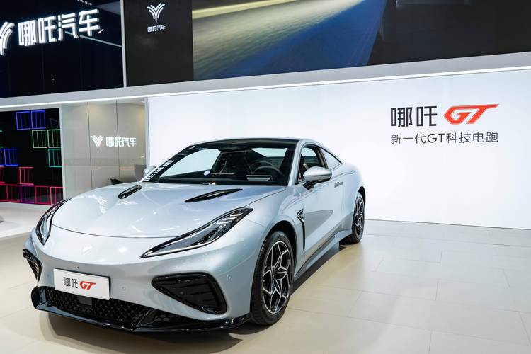 惠州惠阳区月集宏企业管理咨询哪吒汽车在智能汽车领域的表现，领途汽车在新能源汽车市场中的影响力